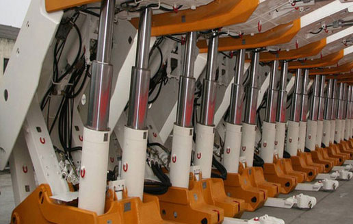 液壓驅(qū)動(dòng)